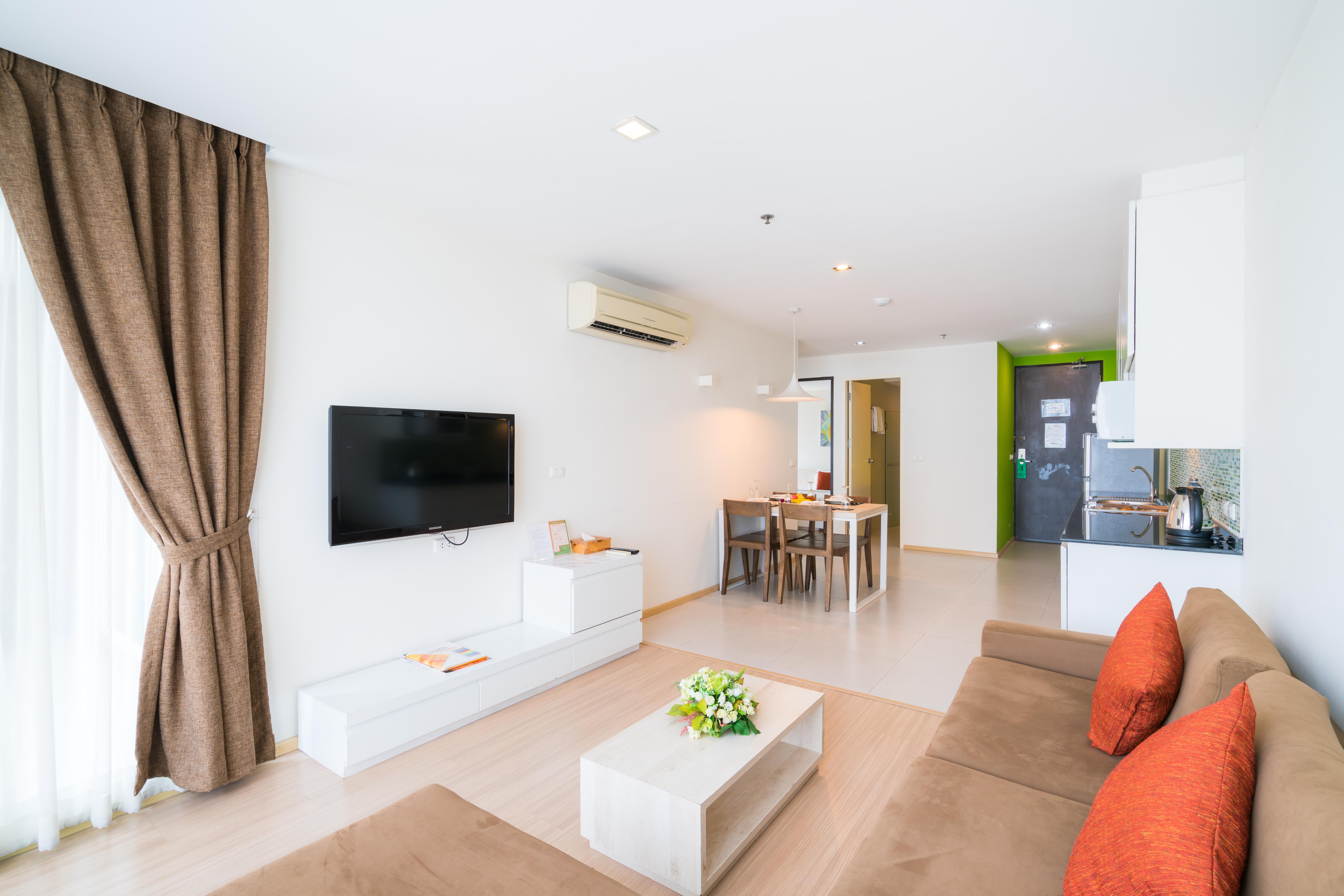 Brighton Hotel Bangkok Bagian luar foto